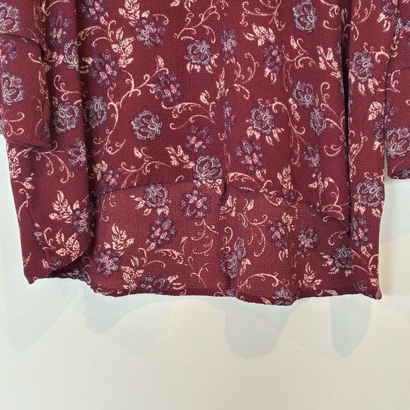 Massini Burgundy Top w/ fall tones, floral pattern. Size 1X - Picture 4 of 7